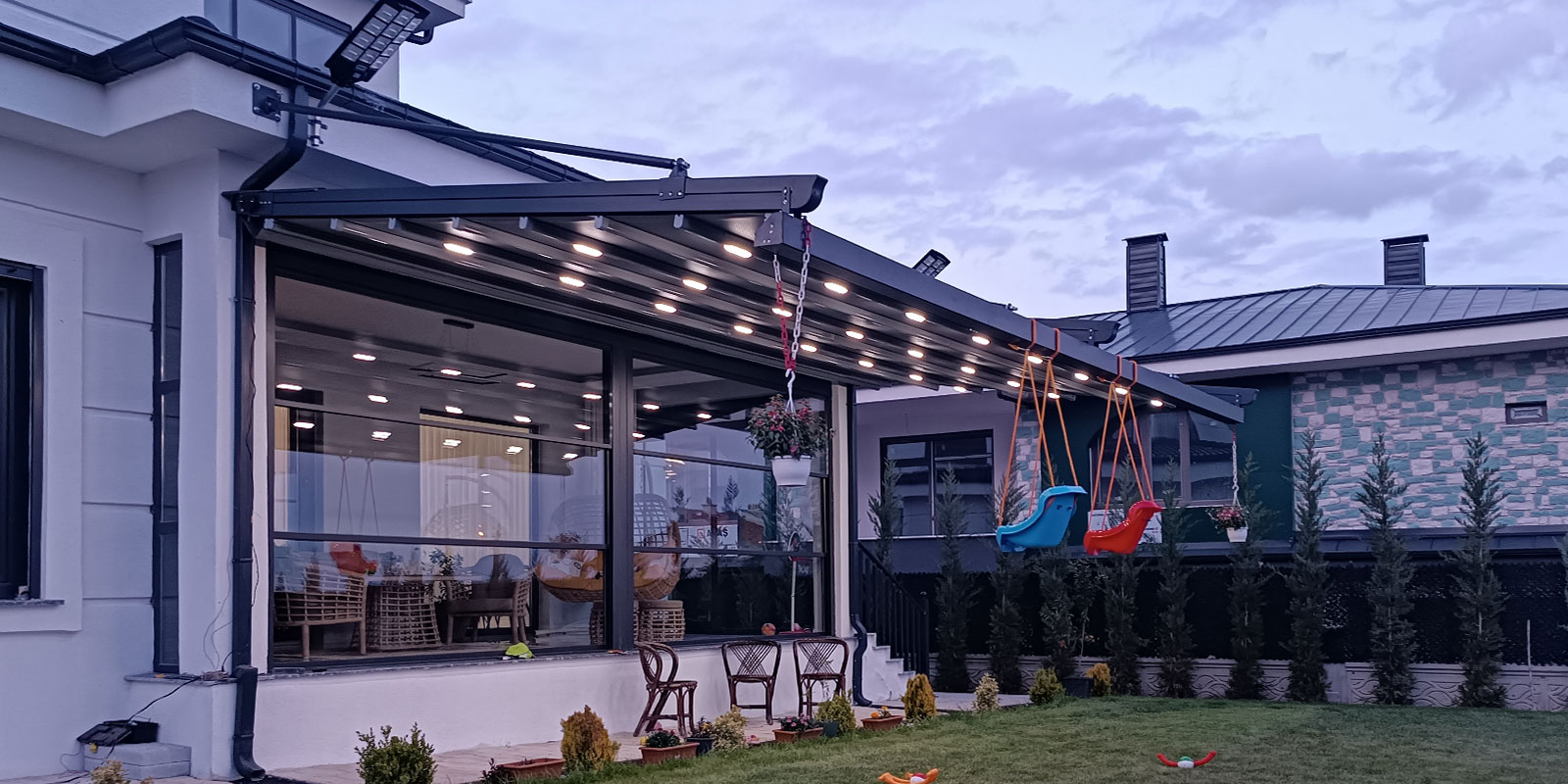 Tentech | Konya Tente Sistemleri | Bioklimatik Tente, Pergola Tente, Zip Perde, Pencere Tente, Teleskopik Şemsiye, Kasetli Tente, Kartal Tente, Mafsallı Tente, Dekoratif Tente, Isıcamlı Sürme Cam, Giyotin Cam Sistemi, Kontente Grup